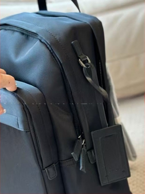 P Brand Nanfeng Najlonski ruksak za muškarce - Europsko-američki modni stil, putovanje, velika zapremina 20–35 L, džep za 10-inčni prijenosnik