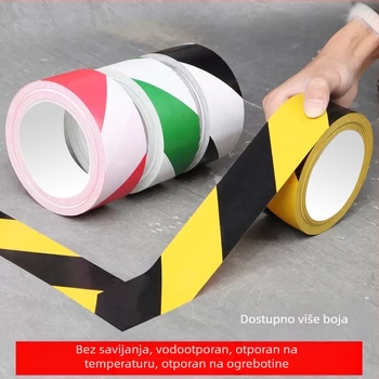 Upozoravajuća traka za označavanje poda — zebro pruge crno‑žute boje, otporna na habanje i vodootporna.