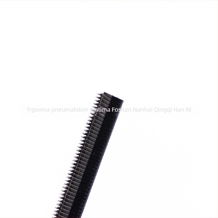 U-obličeni ekseri od visokougljičnog čelika, crni, 1,25×0,9 mm, duljina 10 mm, za aluminijske cijevi i čelične ploče