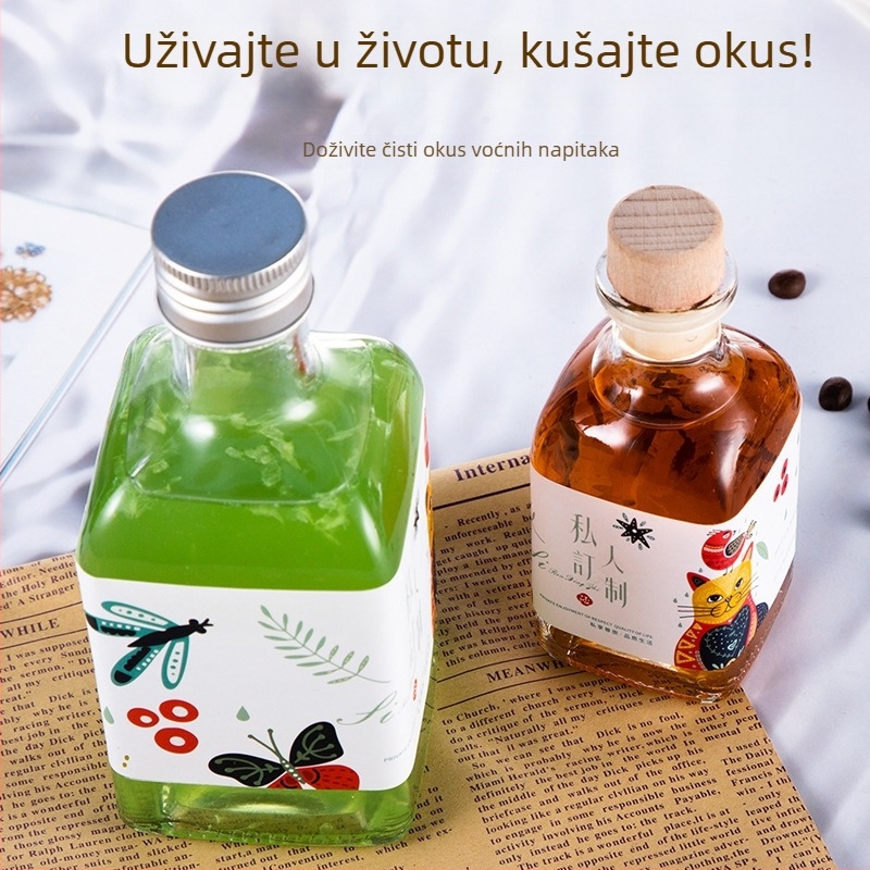 Kvadratna staklena boca za voćna vina i napitke; zatvorena boca za domaće grožđano vino i šljivino vino; boca za sok.