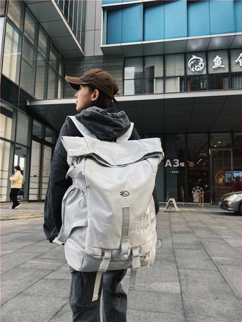 Unisex ruksak 20–35L za putovanja, sport, outdoor, planinarenje i biciklizam, ulični stil, za 15-inčni laptop.