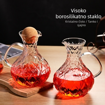 Dekanter za crveno vino s V-oblikim izljevom, otporan na toplinu i hladnoću, borosilikatno staklo