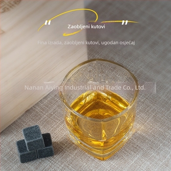 Čaša za whiskey u drvenoj kutiji s kamenčićima za hlađenje vina i poklopcem od drveta Paulovnije – poklon set