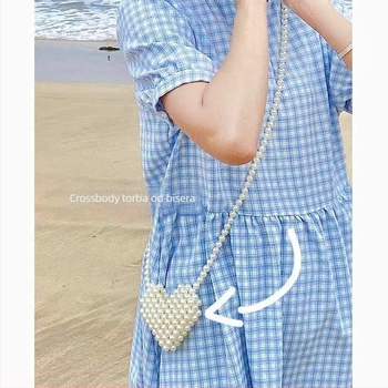 Ručnoručno izrađena torbica u obliku srca s perlama, mini crossbody novčanik, pletena i svježa