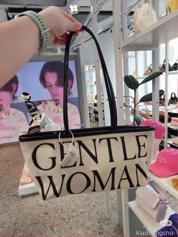 GentleWoman modna platnena torba s kontrastnim slovima, 2025 proljeće, torba za rame za mamu