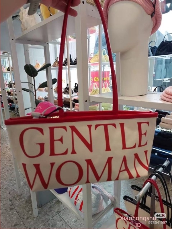 GentleWoman modna platnena torba s kontrastnim slovima, 2025 proljeće, torba za rame za mamu