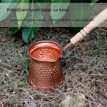 Džezva za tursku kavu s bakrenim premazom i debelim aluminijskim tijelom, posuda za mlijeko s drvenom ručkom, retro stil