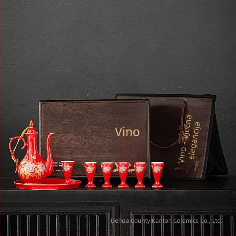 Kineski stil luksuzni set za vino u darovnoj kutiji, porcelanske bijele čaše za vino s antiknim dizajnom i dozatorom za vino, uključen logo