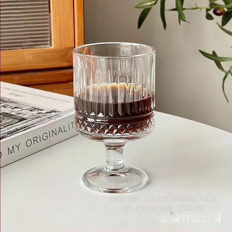 Stakleni goblet s reljefom suncokreta, vintage stil