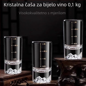 Čaša za destilirana pića s mjerenjem, kapacitet 101-200 ml, dno u obliku ledenog brijega, moderan minimalistički dizajn za ugostiteljstvo