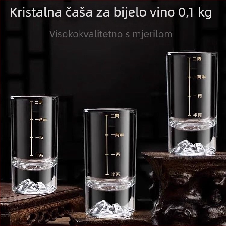 Čaša za destilirana pića s mjerenjem, kapacitet 101-200 ml, dno u obliku ledenog brijega, moderan minimalistički dizajn za ugostiteljstvo