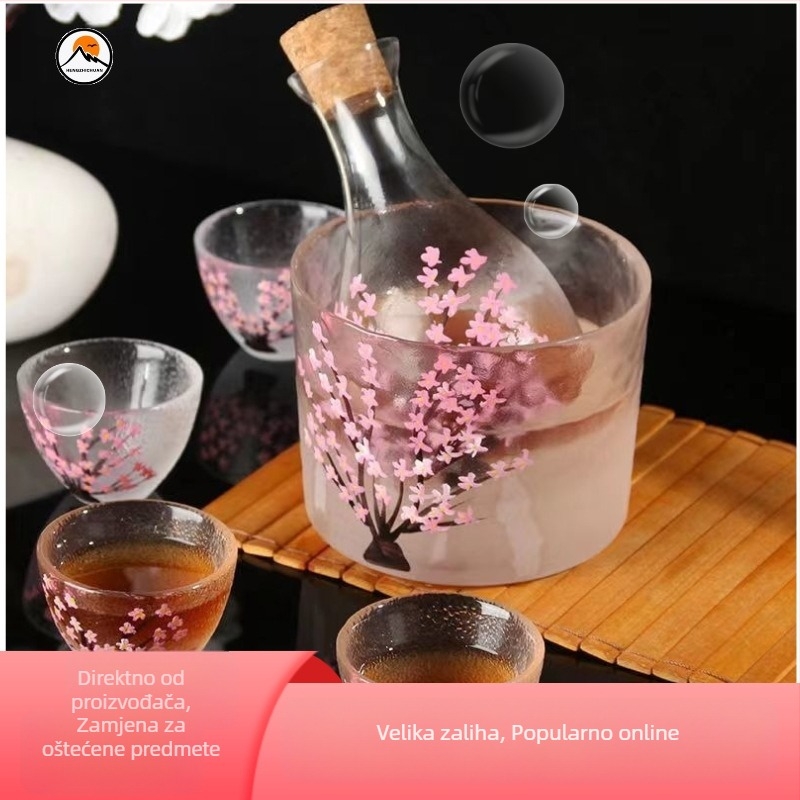 Japanski stil vintage set za sake, kan za saké i čaše s cvjetovima šljive te ručno oslikani stakleni grijač