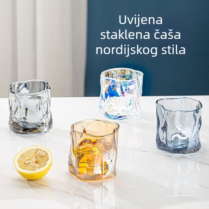 Nepravilan oblik čaše od toplinski otpornog stakla, bez drške, za pića: pivo, viski i vino