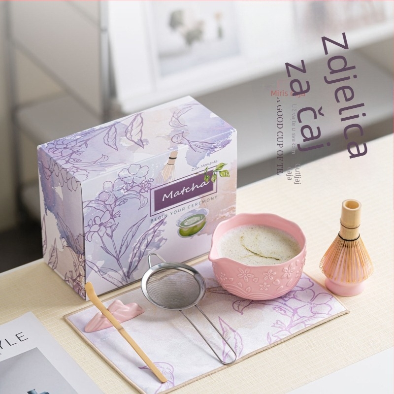 Keramički set zdjela za matcha s reljefnim dizajnom cvijeta trešnje, 7 komada, s izljevom, u šarenoj kutiji