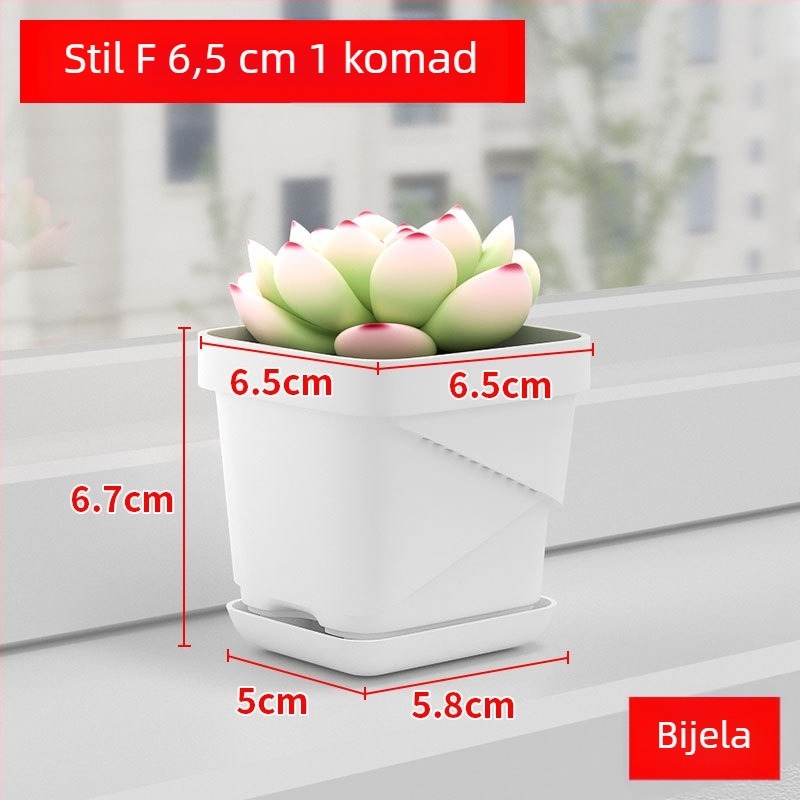Plastična prozračna posuda za sukulente s debelim četvrtastim podmetačem, pogodna za stolni prostor ili ured, nordijski dizajn.