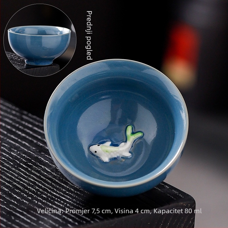 Porcelanski čajni set s glazurom peći, male šalice i zdjelice, japanski stil