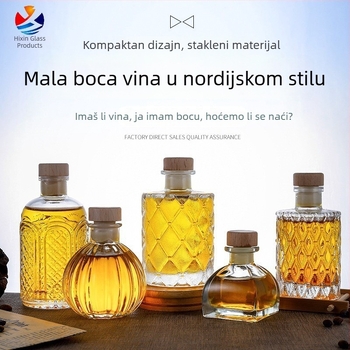Staklena boca s dijamantnim uzorkom, zatvorena za domaće voće vino, mala prazna boca za doziranje i hladnu ekstrakciju za aromaterapiju