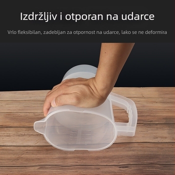 Ručni bokal za sok s plastičnim spiralnim miješačem, sokovnik, bokal za hladnu vodu, bokal s kriškama limuna, pribor za mliječni čaj s mjernom skalom