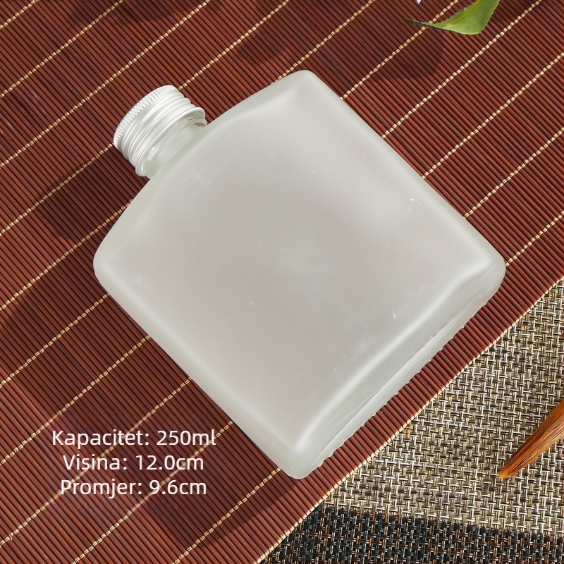 Staklene mini bočice za hladno filtriranje kave, pića i sokova — plosnato kvadratne ili okruglo ramena, mat ili prozirno, 50-500 ml
