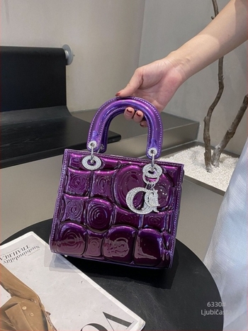Ženska torbica 2025 – lagani luksuz, Daffy torba, crossbody torba s rombo šavom i lancem, koža visoke kakvoće