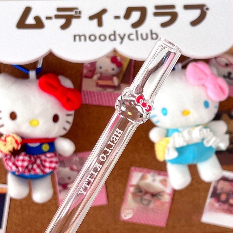 Set staklenih čaša Hello Kitty: čaša za šampanjac, visoka čaša i čaša za crno vino s dizajnom crtića