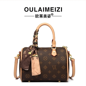 2025 nova ženska torba, luksuzan dojam, euroamerički retro Boston stil, svestrana za ramenu i crossbody