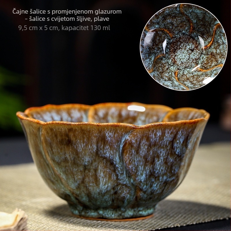 Keramička šalica za čaj u kineskom stilu s tradicionalnom glazurom; pojedinačna šalica za čaj