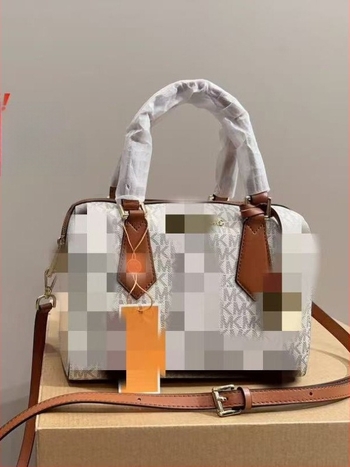 Torba Boston Pillow s floralnim uzorkom i širokim šarenim remenom za žene — nosi se u ruci, na ramenu ili crossbody