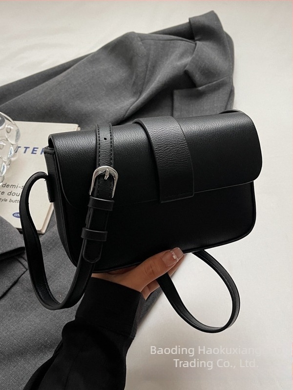 Vintage minimalistička mala kvadratna torbica za žene, novi model 2024, visoko-kvalitetan modni stil, torba ispod pazuha i crossbody.