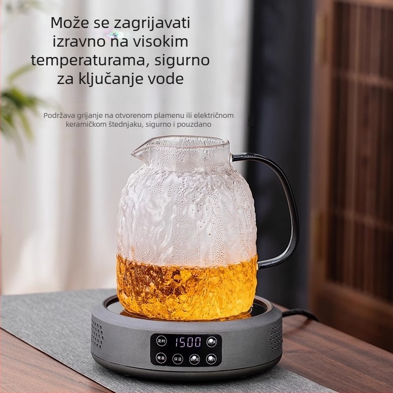 Staklena karafa otporna na toplinu sa šarama drveta, visok kapacitet, pogodna za kućnu upotrebu, za pripremu čaja i hladnih napitaka.