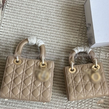 Ženska kožna torba s quiltom, srednje veličine, pravokutnog oblika, preko ramena ili crossbody, stil Princeze Diane