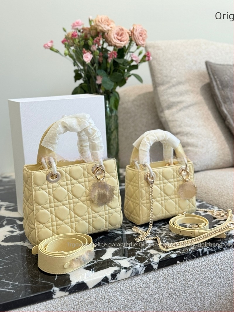 Ženska kožna torba s quiltom, srednje veličine, pravokutnog oblika, preko ramena ili crossbody, stil Princeze Diane
