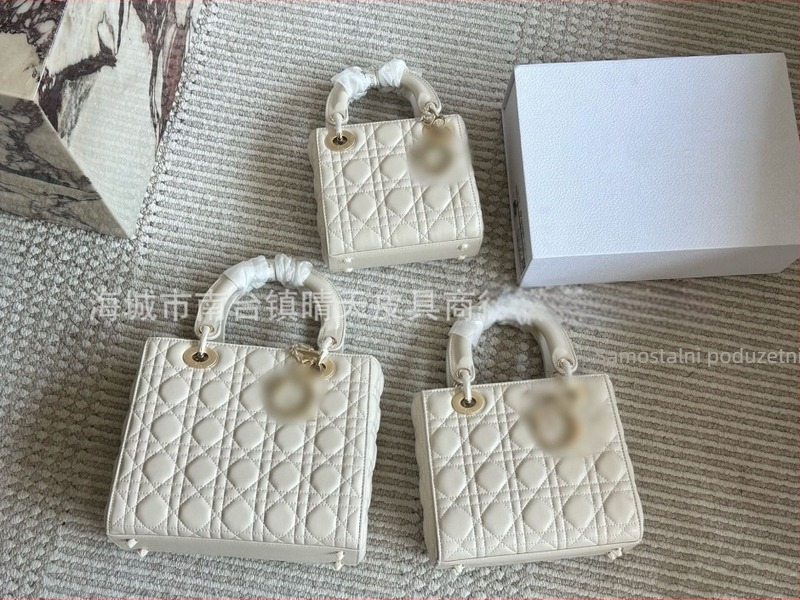 Ženska kožna torba s quiltom, srednje veličine, pravokutnog oblika, preko ramena ili crossbody, stil Princeze Diane