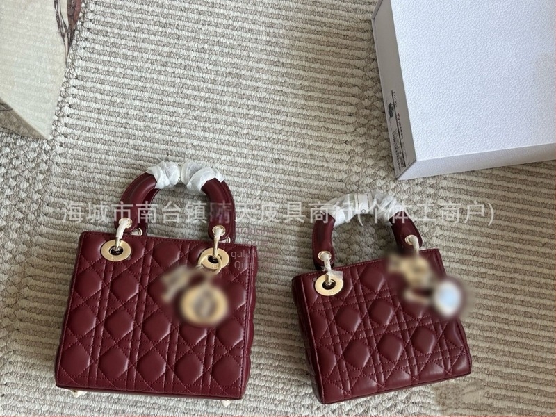 Ženska kožna torba s quiltom, srednje veličine, pravokutnog oblika, preko ramena ili crossbody, stil Princeze Diane