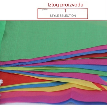 Trokutaste zastavice na užetu, male šarene viseće zastavice, dekoracije za otvorenje, gradilište, vjenčanje i blagdani