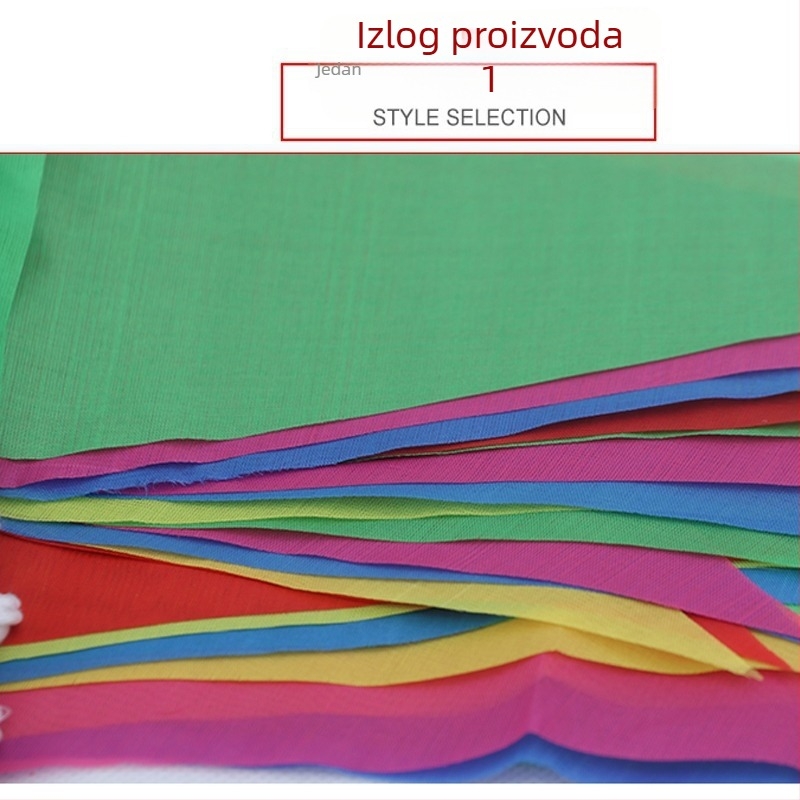 Trokutaste zastavice na užetu, male šarene viseće zastavice, dekoracije za otvorenje, gradilište, vjenčanje i blagdani