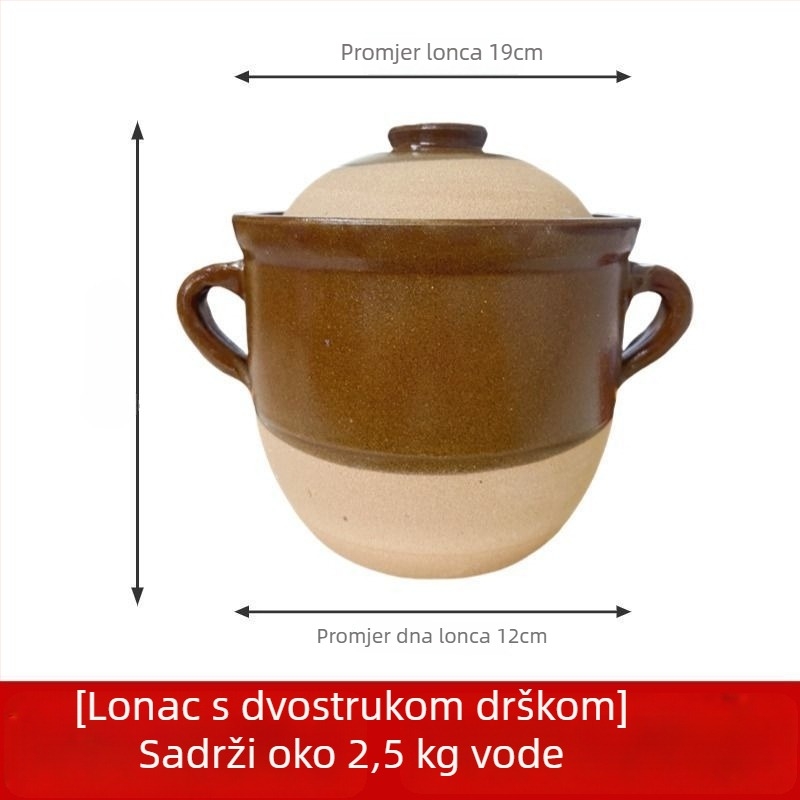 Autentična tradicionalna zemljana posuda za kuhanje juha, dinstanje mesa i biljni izvarci kod kuće