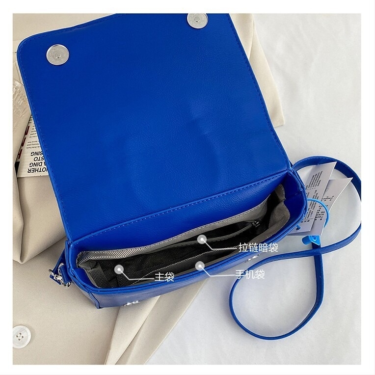 2026 novi stil rivet mini kvadratna torbica za žene, moderni i svestrani crossbody torba preko ramena, PU koža, luksuzan dojam