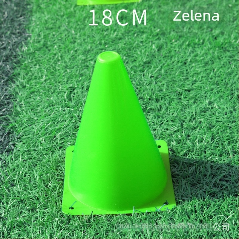 Nogometna trening oprema s 18 cm označnim spremnikom i 6 inčnim označivačkim cijevima za prepreke