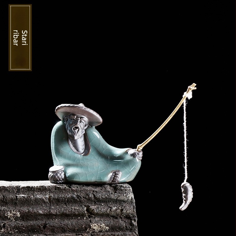 Mini Jiang Taigong ribar tea pet — keramička figura starog čovjeka, ukras za čaj