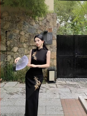 Nova kineska cheongsam haljina u modernom stilu, stojeći ovratnik, priljubljen kroj, večernja haljina srednje dužine