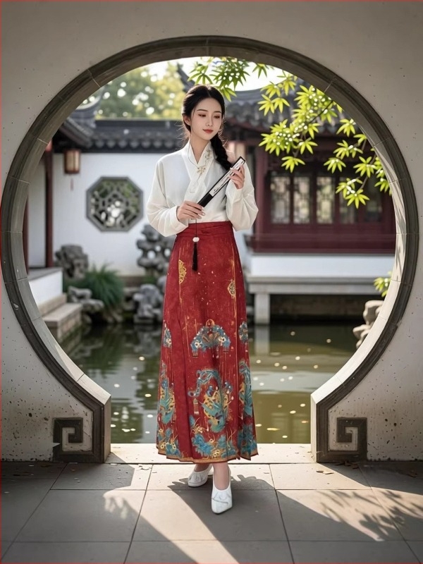 Hanfu ženski set: duga plisirana suknja s Mamian stilom, tradicionalni kineski stil, nadahnut dinastijom Ming