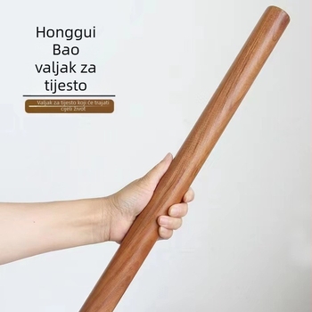 Drveni valjak za razvaljivanje tijesta za knedle