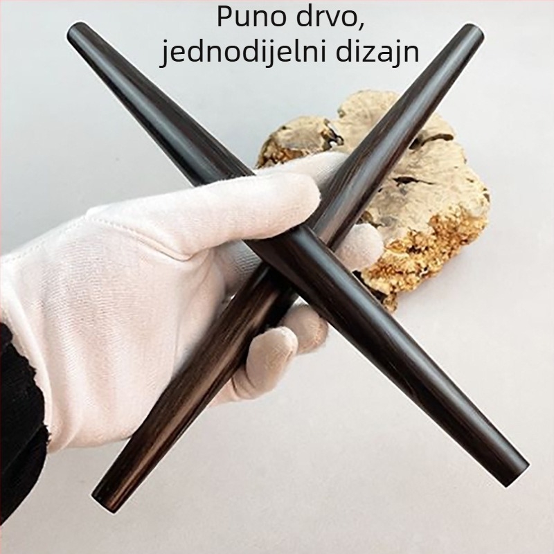 Valjak od ljubičastog sandalovog drveta za tijesto, s oblikom ribljeg trbuha i dva oštra kraja, masivno drvo