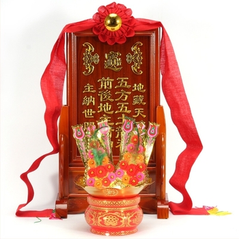 Ručno izrađena crvena kugla s cvijetom i zlatnim oglednim detaljem za Feng Shui i Buddha-ov oltar