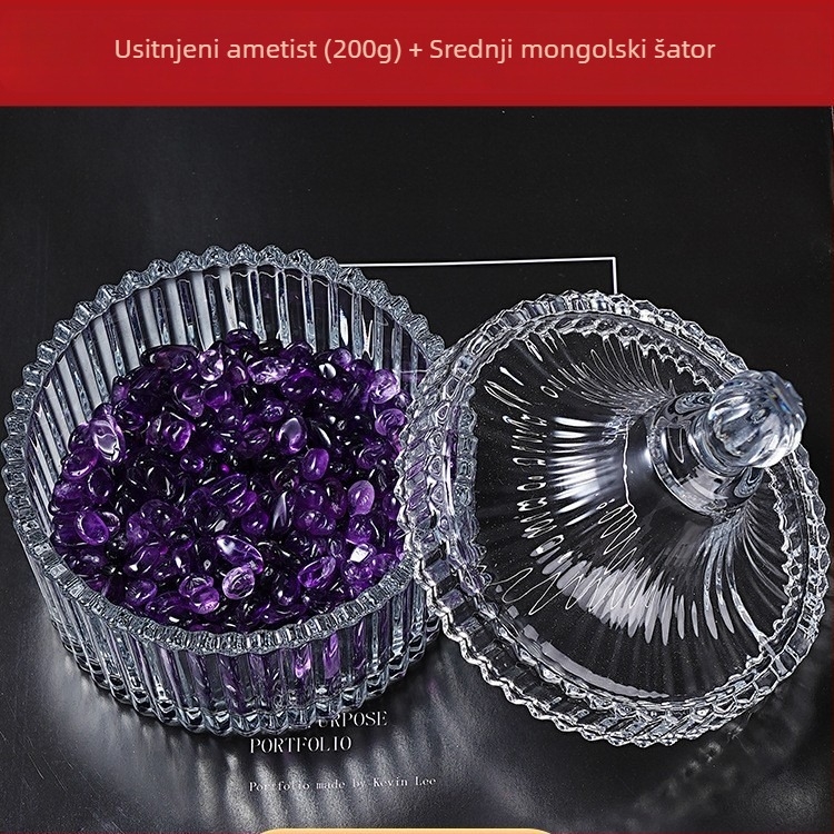 Prirodni kristal ametist – ljubičaste sitne čestice, demagnetizirajući kamen i posuda za demagnetiziranje za čišćenje sirovih kamenja – dekorativni komad