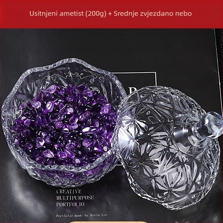 Prirodni kristal ametist – ljubičaste sitne čestice, demagnetizirajući kamen i posuda za demagnetiziranje za čišćenje sirovih kamenja – dekorativni komad