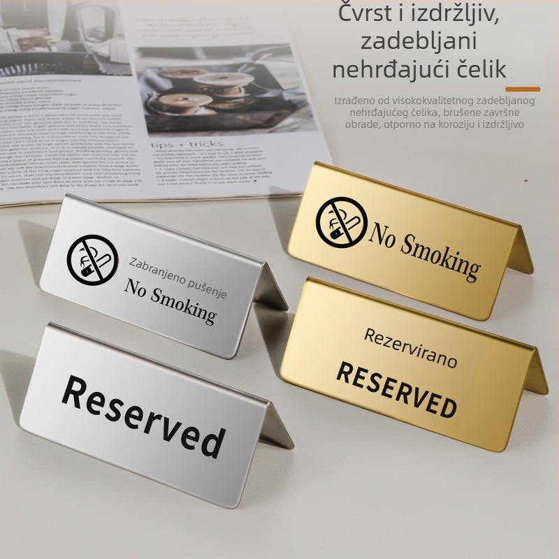 Nerđajući čelični znak za rezervirano mjesto sa zlatnim završetkom, pločica za broj stola i dvojezični znak No Smoking.