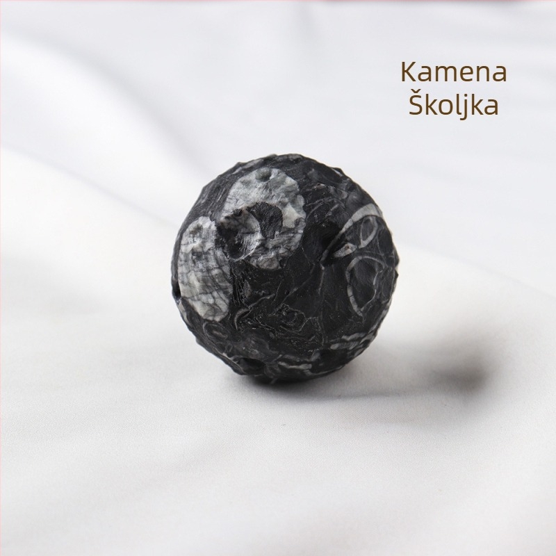 Prirodni kristalni ukras u obliku mjeseca-meteorit-planet, kristalna kugla promjera 4 cm, kreativan dar