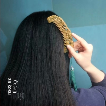 Zeleni sandal drvni češalj s reljefnim dizajnom